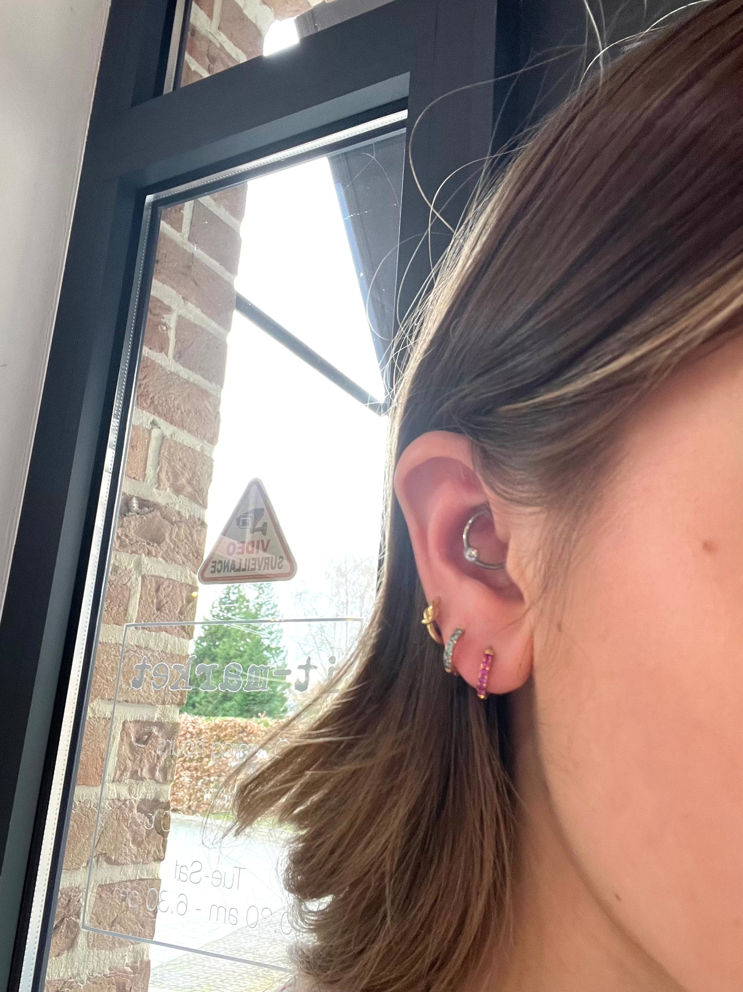 Mini créole LOLA dorées à strass