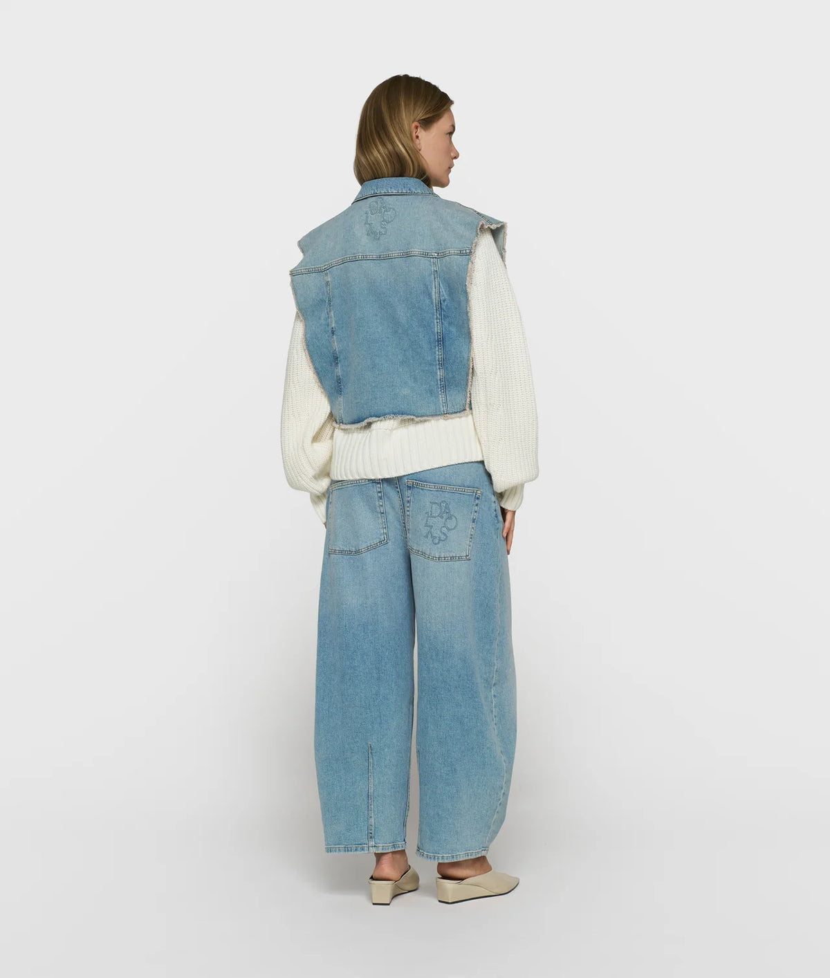 Wide tapered denim pants