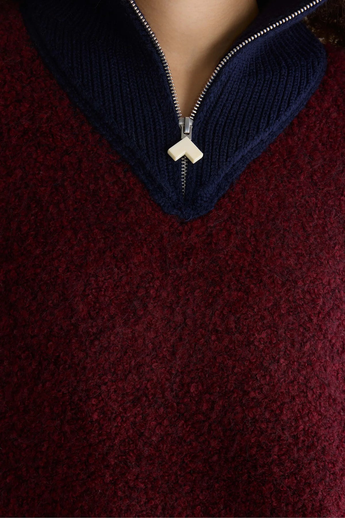 Pull DOOH bordeaux